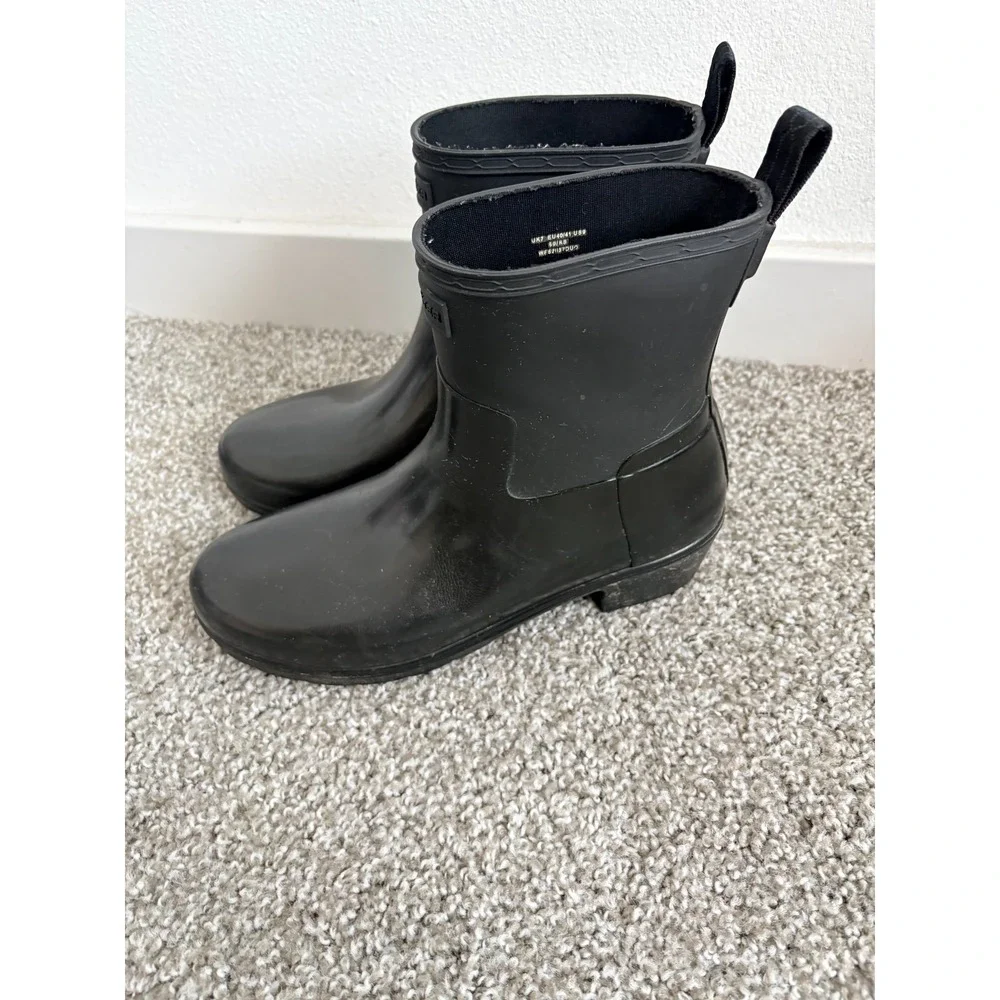 Hunter Black Rain Boots Women's 9 Refined Low Heel Biker Gloss Duo Outdoor